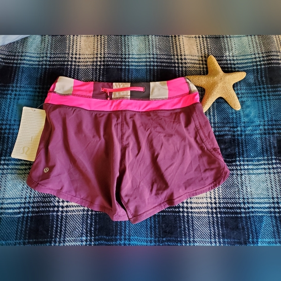 LULULEMON 6 Groovy Run Short Plum Raspberry Glo Light Pow Stripe Shorts🌺 - Picture 5 of 8
